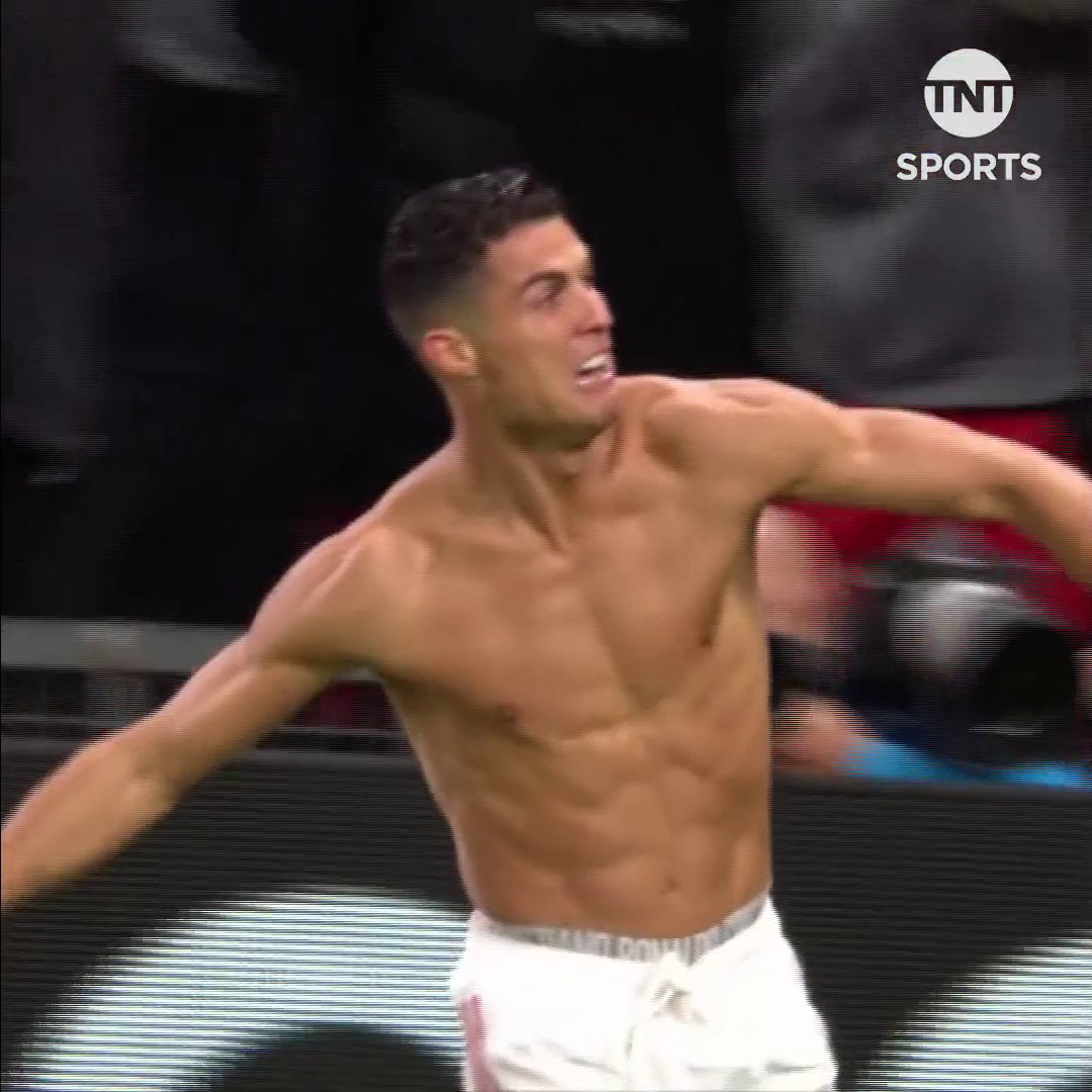 Throwback to Cristiano Ronaldo’s first Champions League goal for Man United since 2009 💥