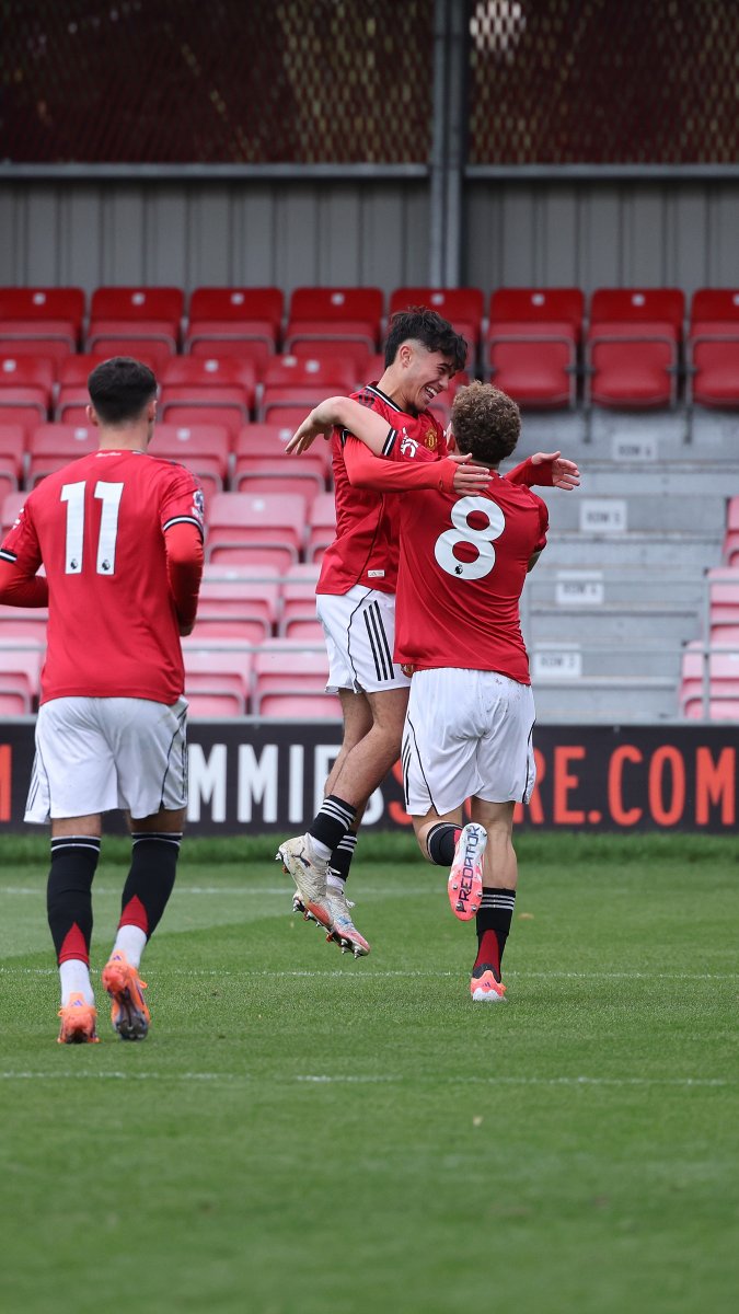 A behind-the-scenes look at our #MUAcademy U21s' win over Crystal Palace on Saturday 🤳🔴