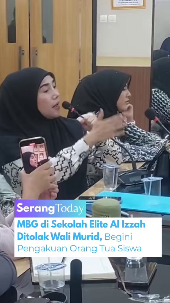 Keren anak ibu ini Malu menerima MBG krn merasa tak berhak dan protes ke ibunya Kalo anaknya Corbuzier protes spt itu udah DITABOK sama ayahnya🤣 Katanya MBG buat anak2 yg makan cuma pake garam pak Prabowo Subianto , tapi knapa sekolah2 elite dapat juga?