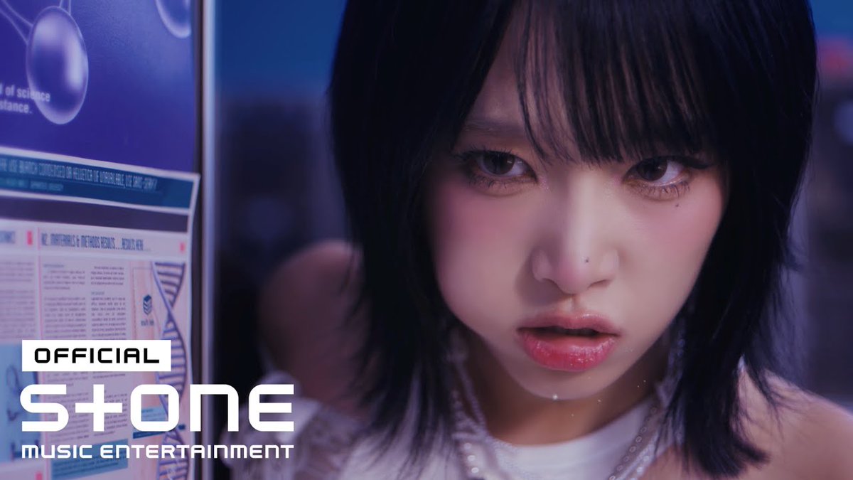 1 year ago today, YENA released her 3rd Single Album ‘NEMONEMO’ with the title track of the same name