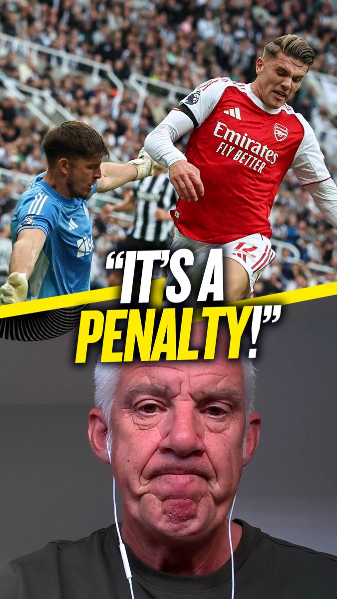 "I think IT'S A PENALTY!" 😱 Should Arsenal have been awarded a penalty against Newcastle? 🤔 To watch the full episode of Men in Black click the link below ⬇️