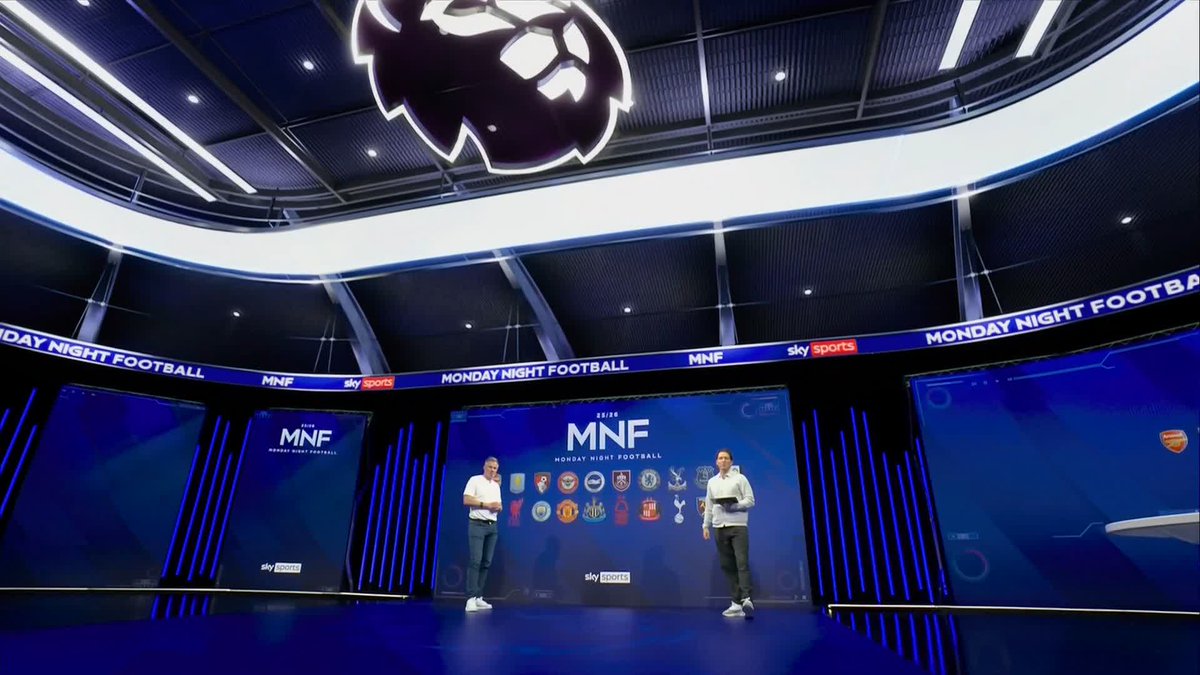 🗣️ "I don't think many people were expecting United to win" Jamie Carragher feels it's 'going to be tough' for Ruben Amorim to keep his job at Manchester United 🔴