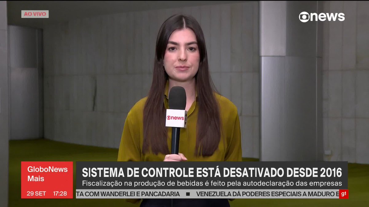 Segundo estudo da USP, mais de um terço dos destilados vendidos no Brasil é falsificado. Isso porque o sistema de controle de produção de bebidas está desativado desde 2016, e a fiscalização no setor passou a ser feito exclusivamente a partir da autodeclaração das empresas. Saiba mais com Julia Lindner. ➡ Assista ao #GloboNewsMais: #GloboNews