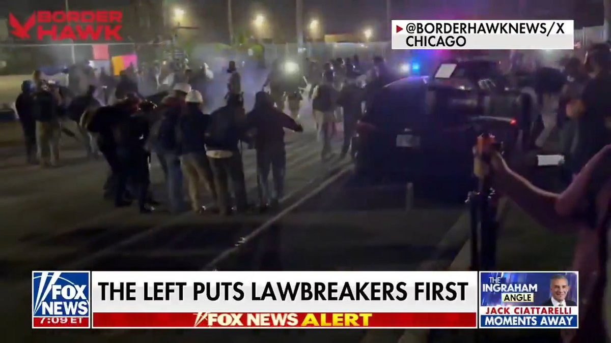 🚨 Jonathan Fahey slams Democrats for encouraging chaos and blocking Trump from enforcing the law. “It’s time for this nonsense to stop. People obstructing ICE and hurting agents should get locked up — and that should be the end of it.”