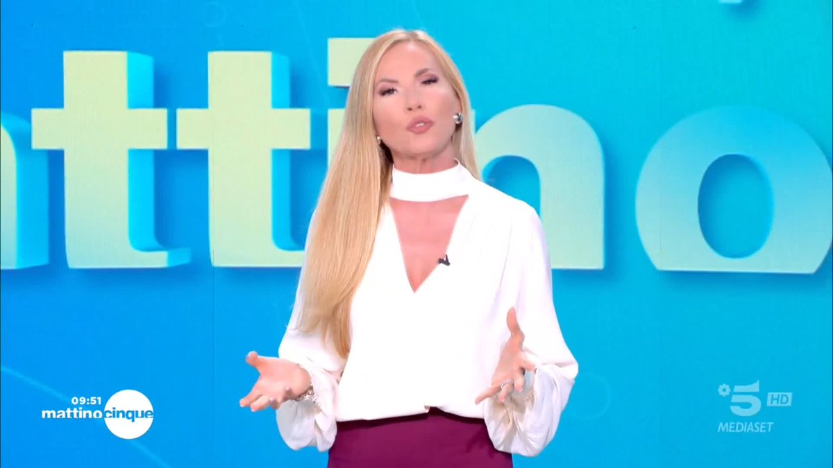 #Garlasco, La Prof. Cattaneo arriverebbe a conclusioni diverse da quelle del dott. Ballardini: le nuove analisi riscrivono la dinamica del delitto di Chiara Poggi? #Mattino5 #Ultimora