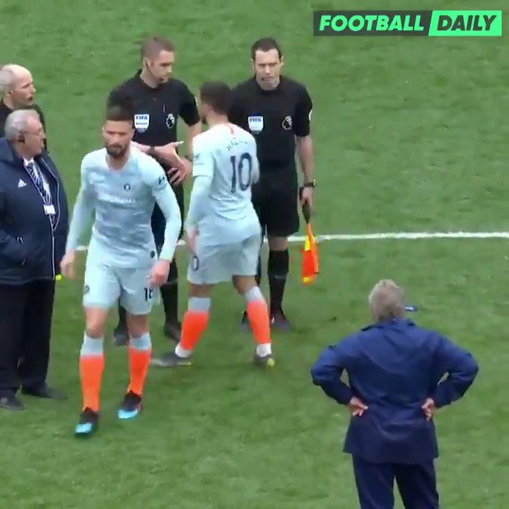 Neil Warnock standing mere feet from the ref with his hands on his head after he dropped a clanger against his Cardifff side when they played Chelsea will never fail.
