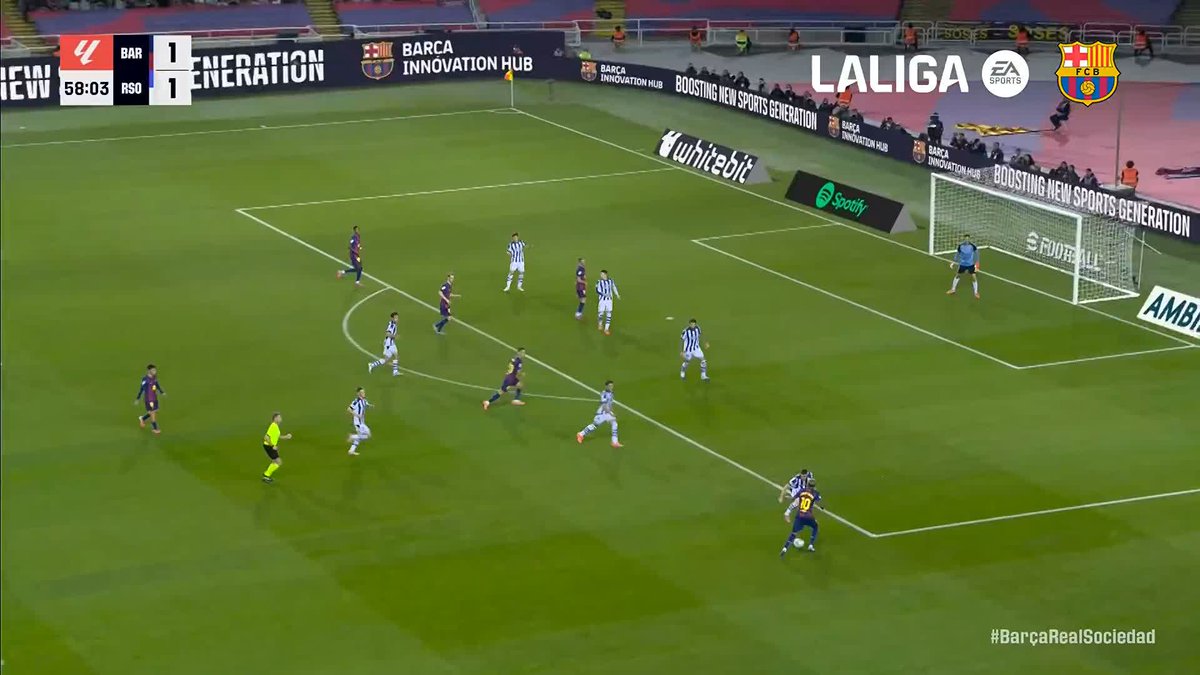 Lamine creates, Lewy finishes. #laligahighlights