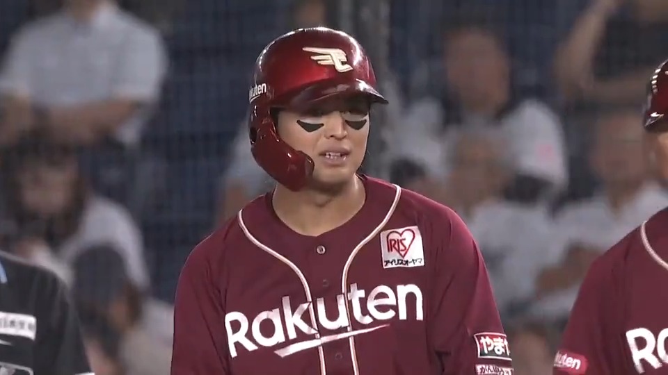 【8回表：M 1-2 E】 吉野選手がプロ初ヒットでチャンスを作ると村林選手のタイムリーヒットで同点！ 尚もチャンスで #黒川史陽 選手のタイムリーヒットで勝ち越します!! #RakutenEagles #キ！
