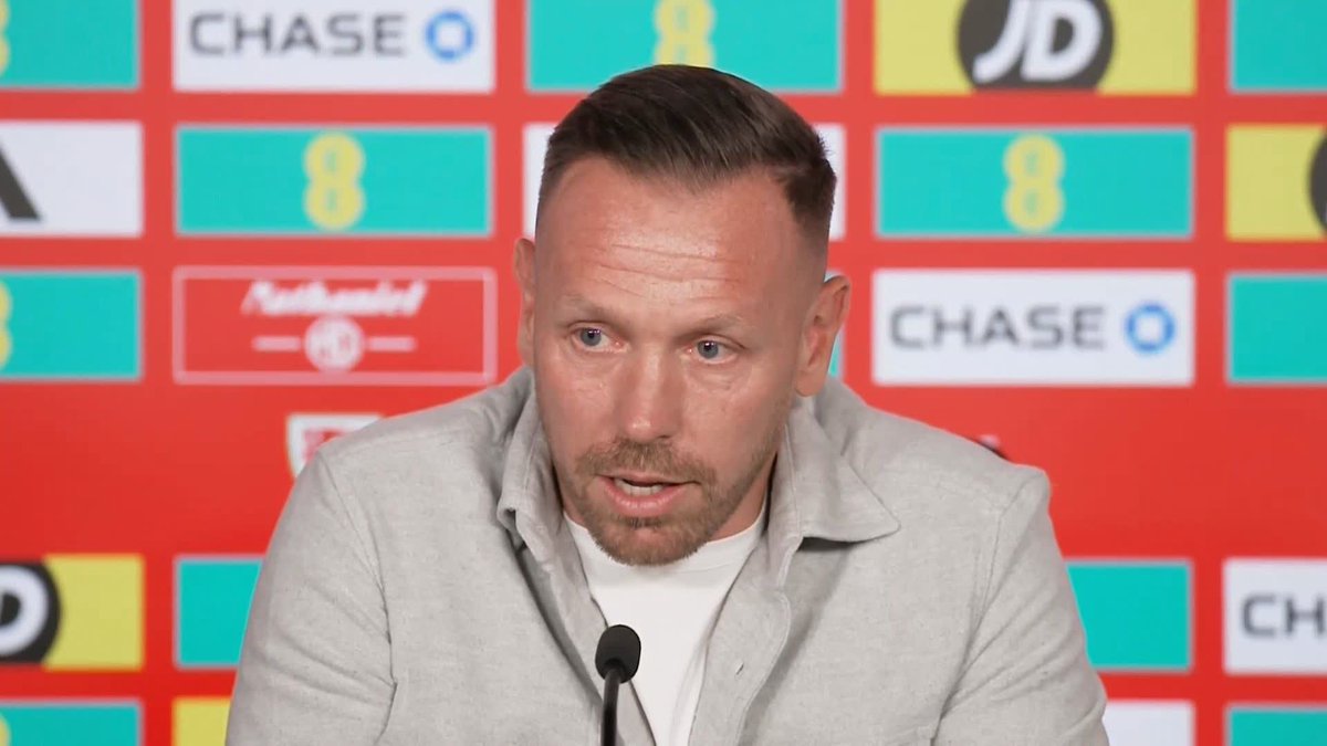 "He's a player I massively admire and he still has a lot to offer for us" 💪 Craig Bellamy on recalling Aaron Ramsey for his squad 🏴