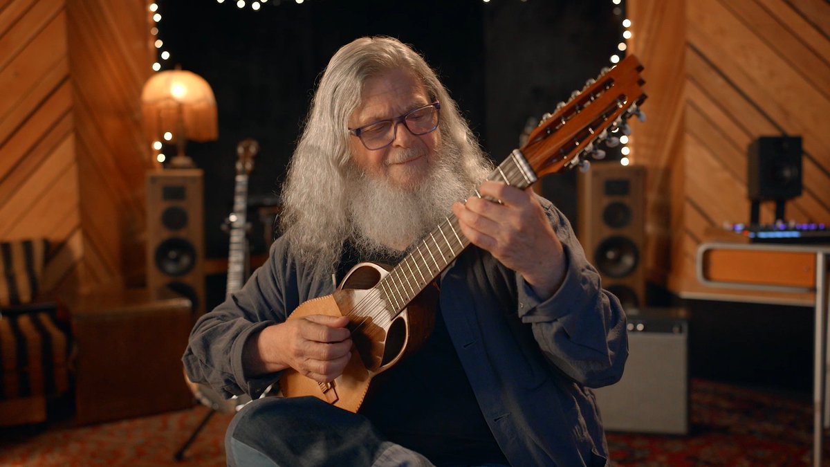 Gustavo Santaolalla (Gustavo Santaolalla) on creating the theme song we’ll never forget in The Last of Us Part II.