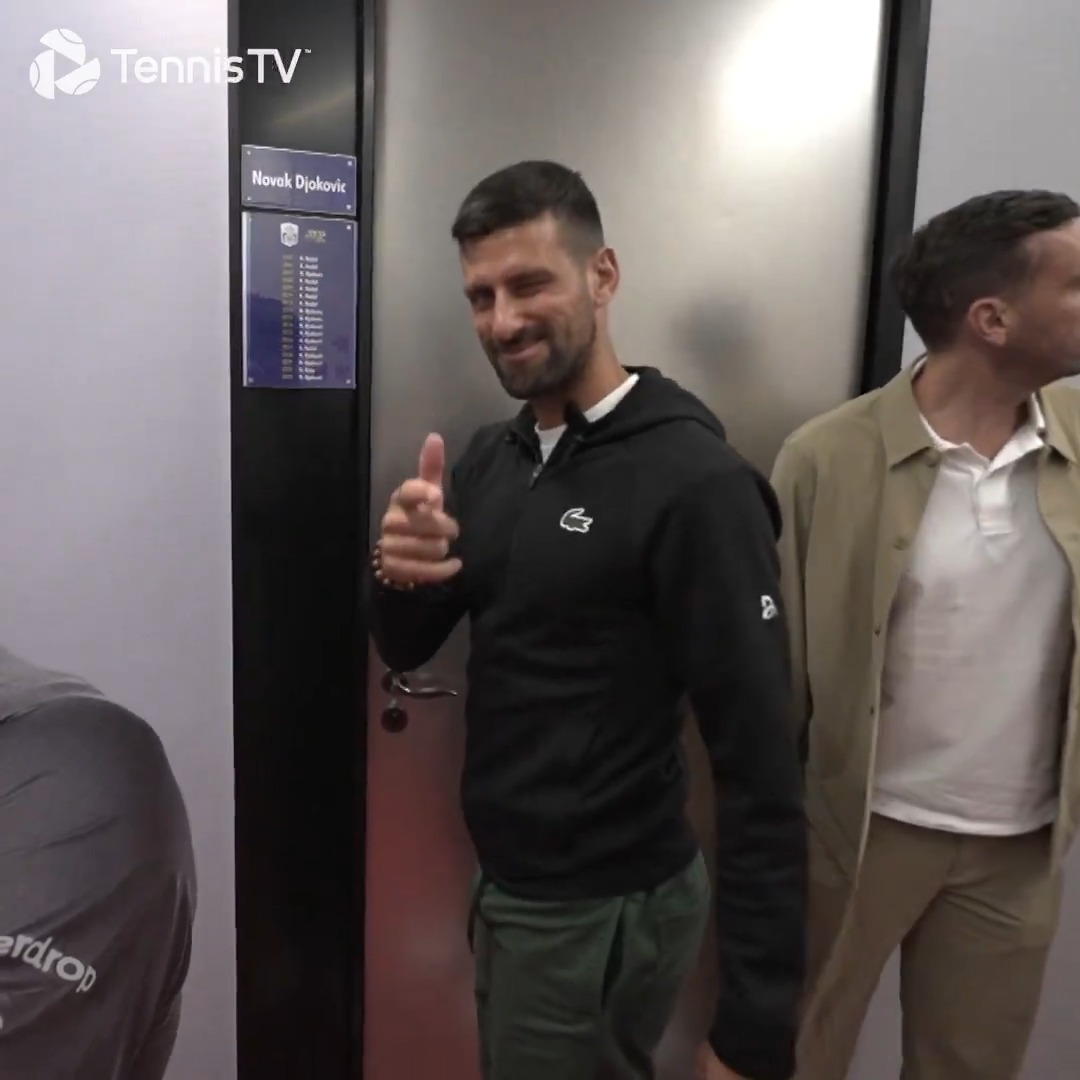 No way o̶u̶t̶ in 😂 Novak Djokovic #RolexShanghaiMasters