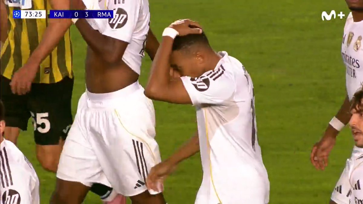 🐢 Un día más en la oficina. Mbappé consigue un 𝒉𝒂𝒕 𝒕𝒓𝒊𝒄𝒌 ante el Kairat. #UCL #LaCasaDelFútbol