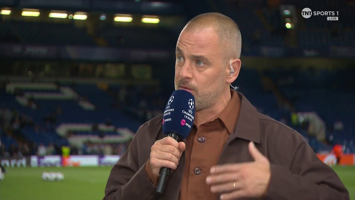 "Back in the day if you didn't win, the best player in the world was coming in for you" Joe Cole compares the Chelsea standards of today to those in his day... 👀 📺 TNT Sports &amp; discovery+ UK