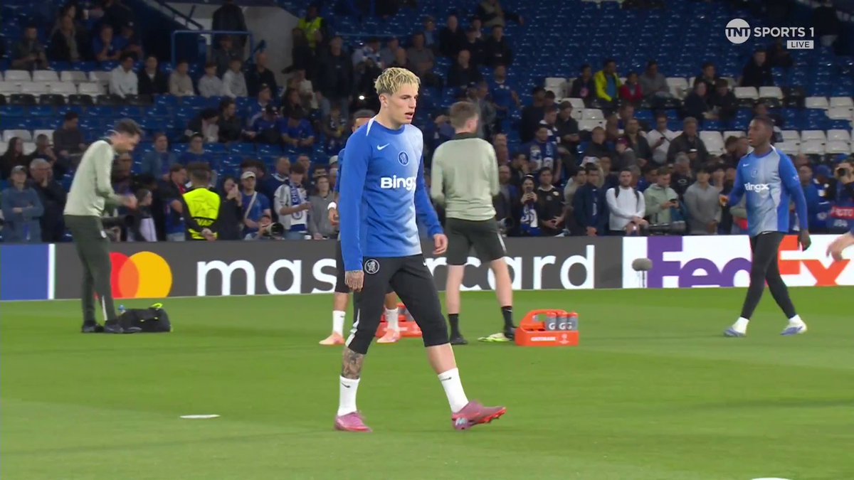 "He is super talented. He can grab a big moment!" 💫 Joe Cole and Owen Hargreaves look at what Chelsea fans' expectations are from Alejandro Garnacho... 🎙️ Laura Woods 📺 TNT Sports &amp; discovery+ UK