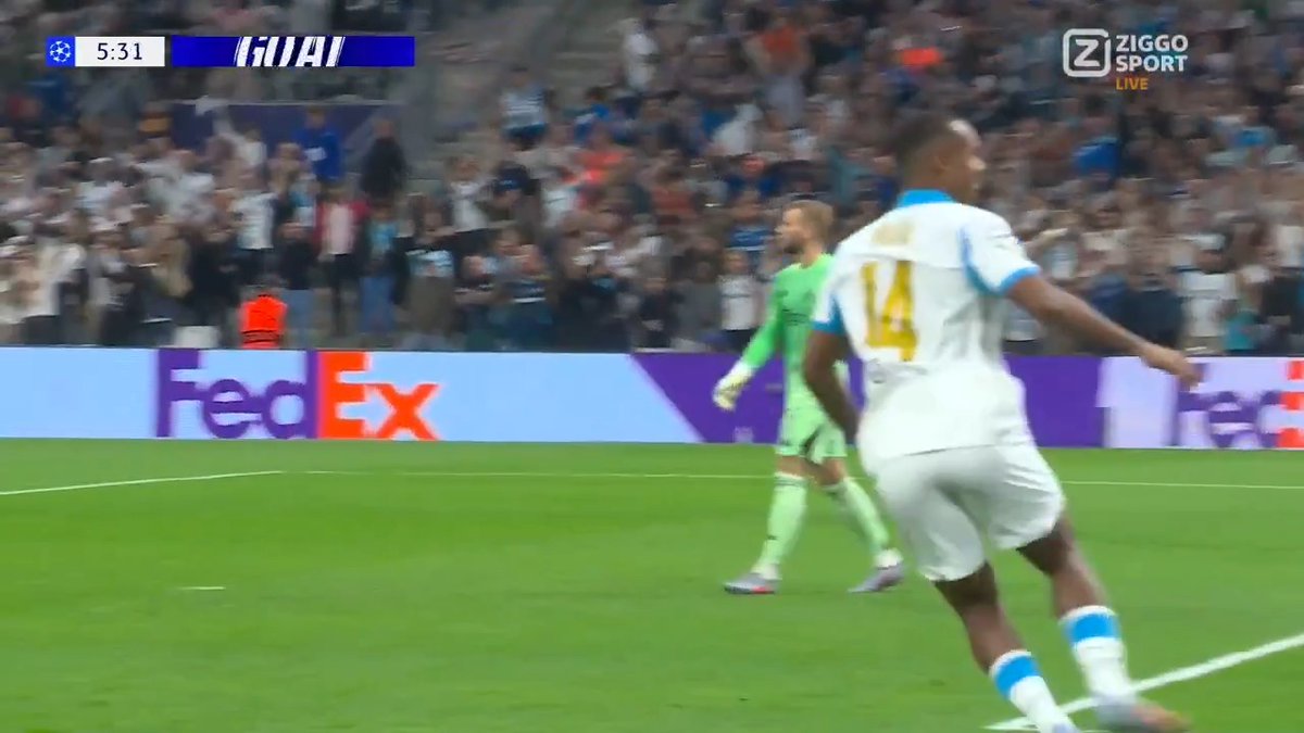 Uitgerekend oud-Feyenoorder Igor Paixao opent de score 😱 #ZiggoSport #UCL #MARAJA