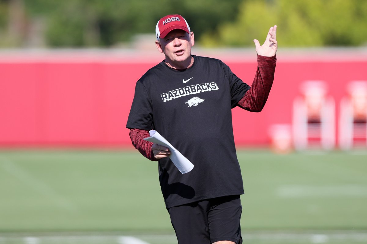 Arkansas, don't be that guy, don't bring Bobby Petrino home to the family for Thanksgiving! "You cannot give him a long contract. He burns hot, he burns fast!" Roush Hour: