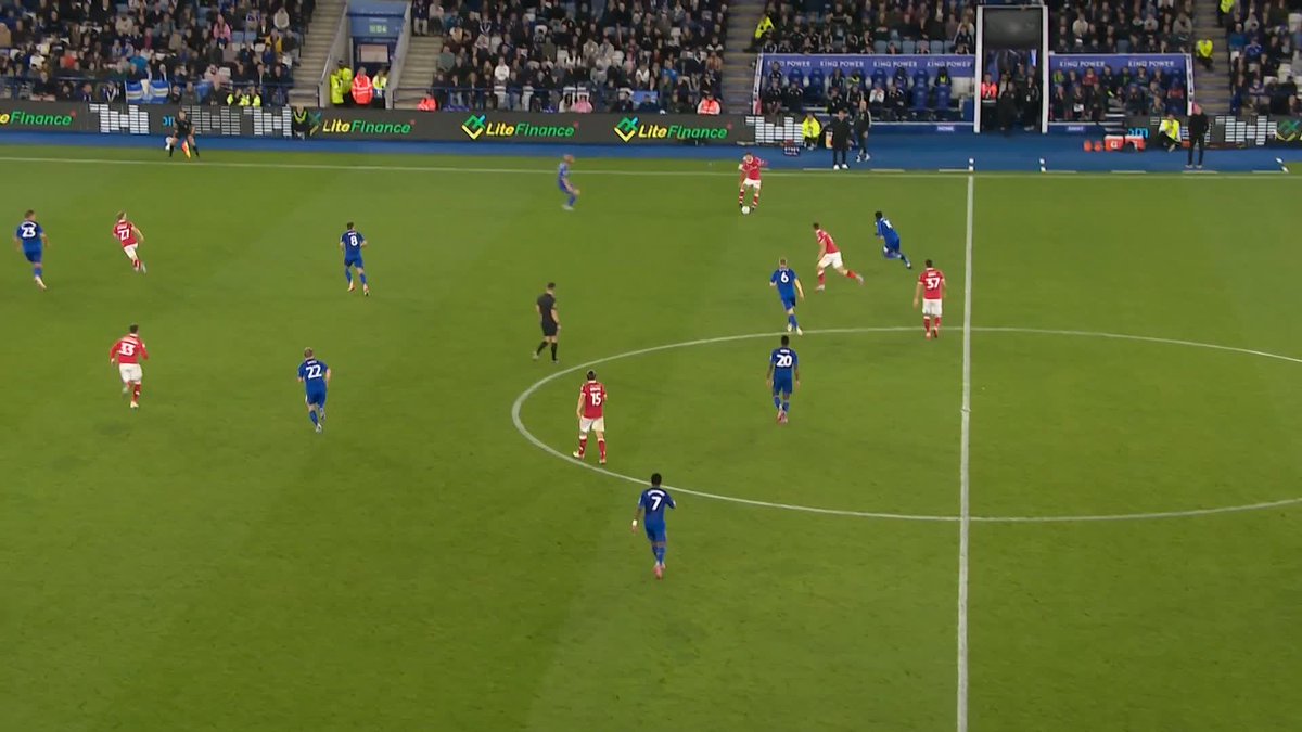 Nathan Broadhead levels for Wrexham at the King Power! 🔴