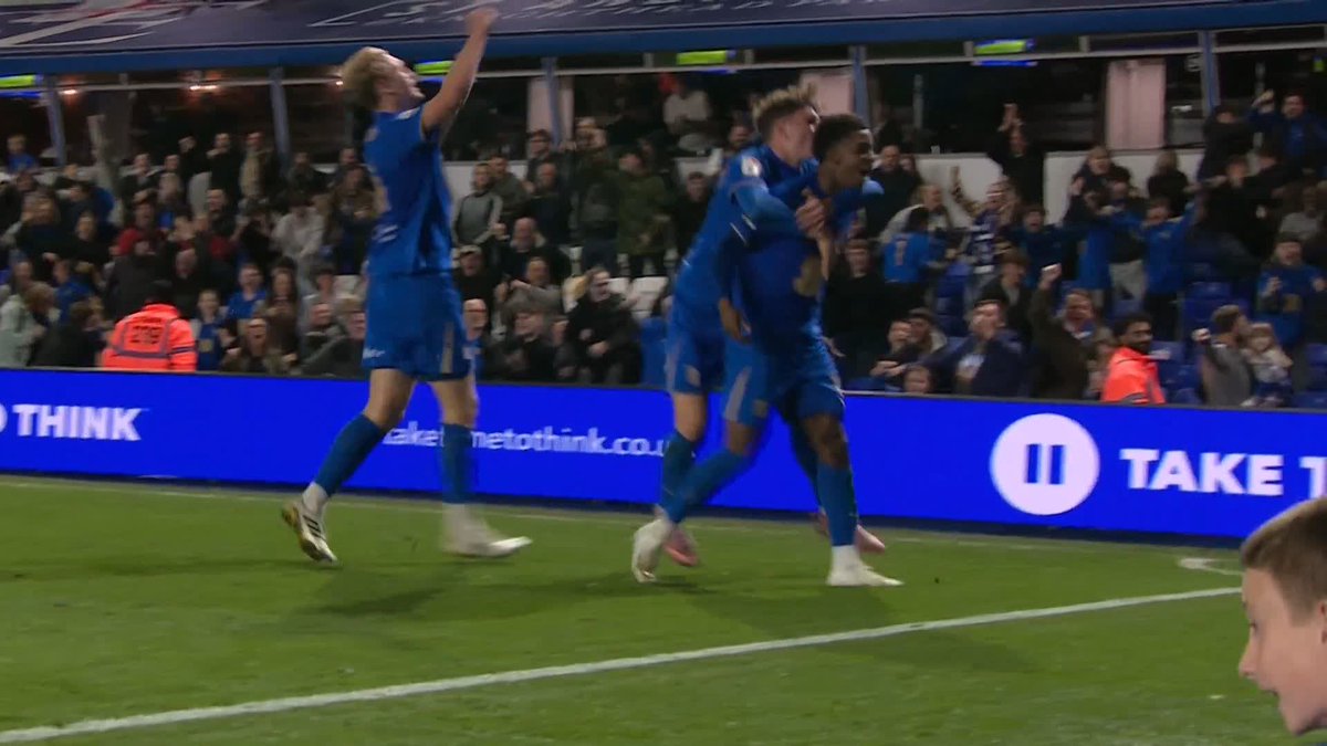 Demarai Gray breaks Sheffield Wednesday's hearts in the 99th minute 🔵 Gray with his first Birmingham goal in 10 years in his second spell at the club ⚽