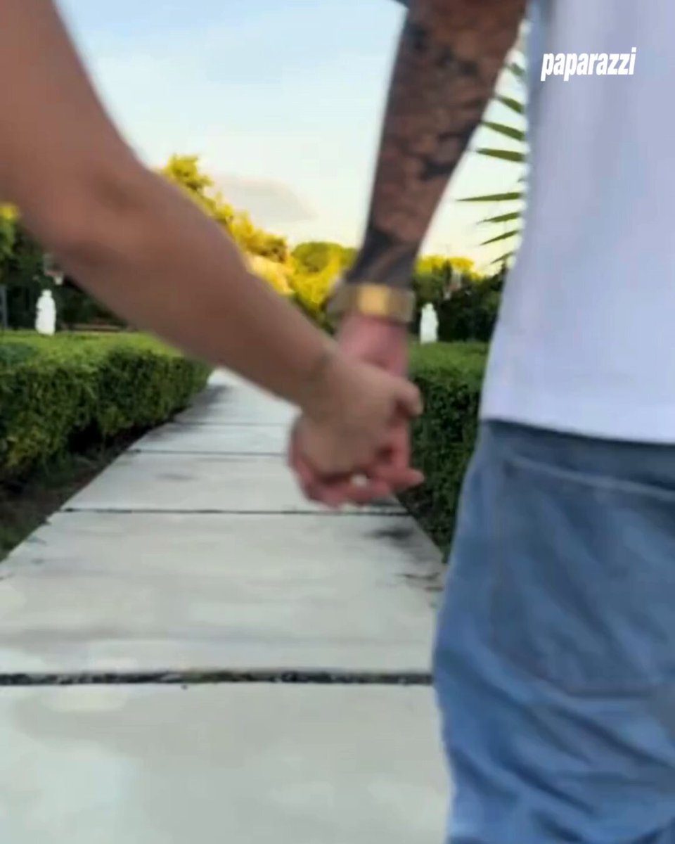 ¡QUÉ ALEGRÍA! 🥰😍Albere espera su primer bebé junto al cantante Doble P y la felicidad no tiene límites.