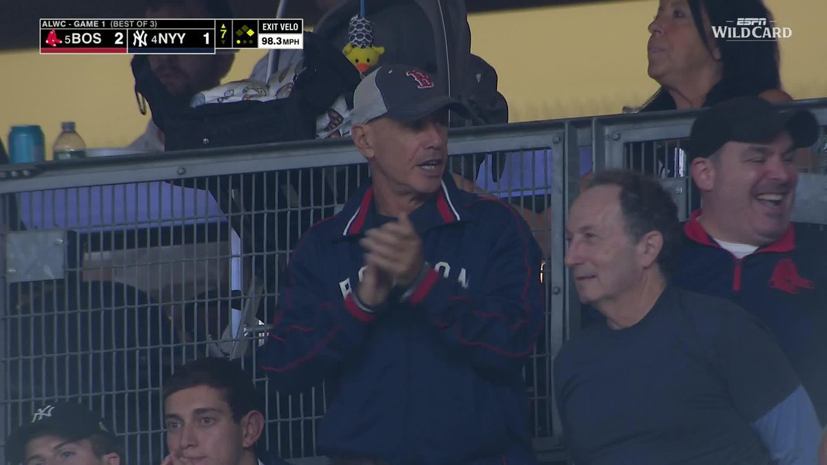 MASATAKA YOSHIDA GIVES THE SOX THEIR FIRST LEAD OF GAME ‼️ Watch Red Sox-Yankees on ESPN and the ESPN App