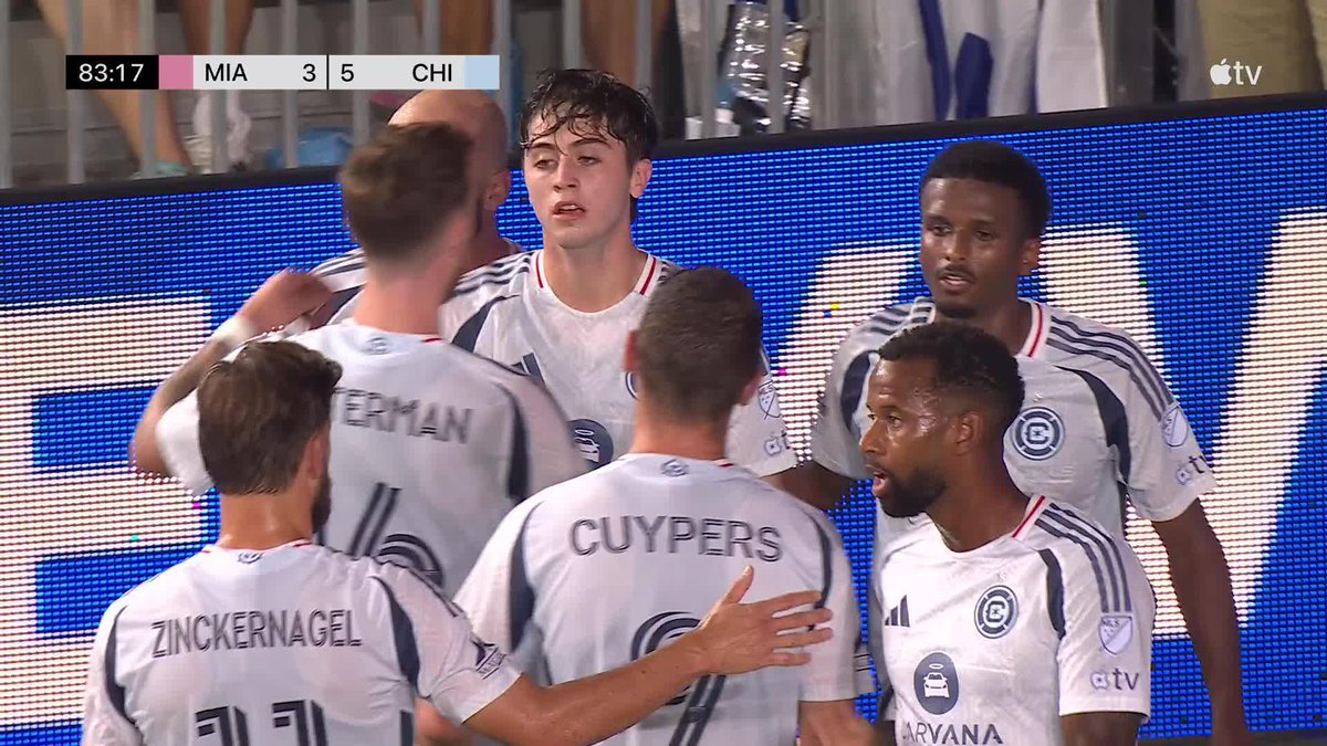Now THAT'S how you secure three points and a playoff spot 😲 (via Major League Soccer)
