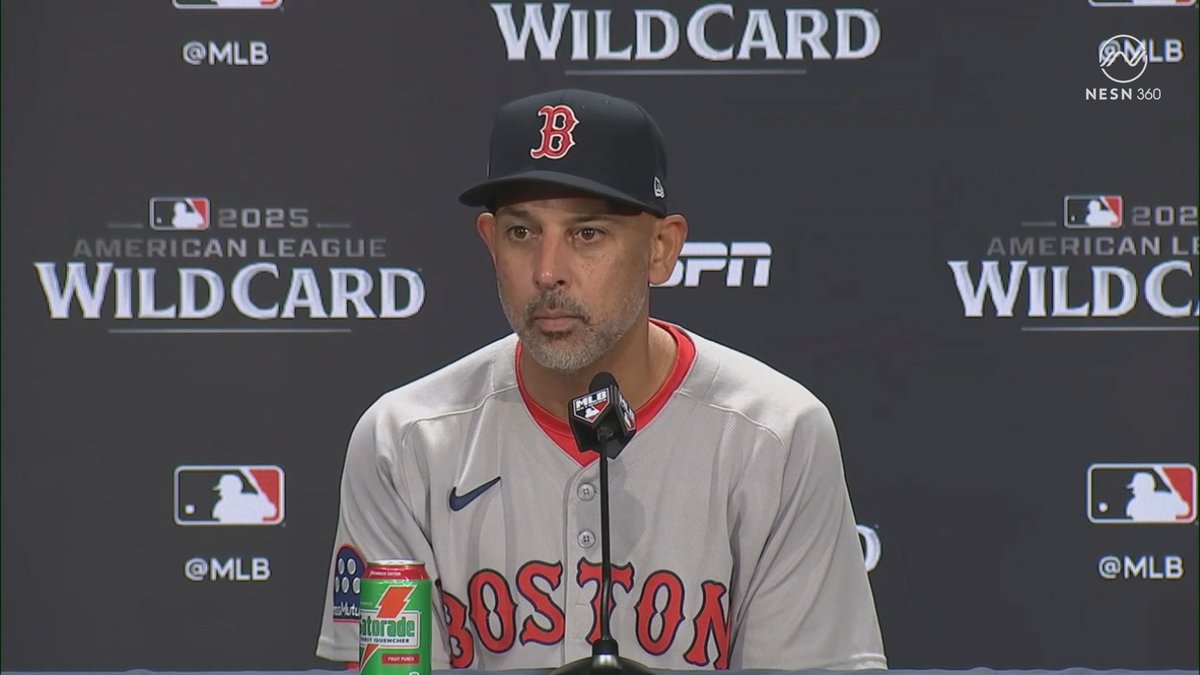 Crochet told Cora yesterday he was only going to make one call to the pen 🤯 ☎️ "He was in the dugout with me... he's like, 'No, ONE. It's gonna be straight to Chappy.'" HIM. 🐷