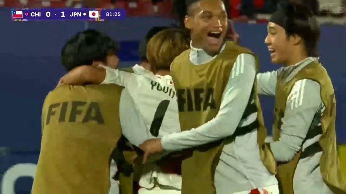 思いっきり振りぬいて！ズドン⚽ U-20ワールドカップ チリ 2025 グループA チリvs.日本 途中出場の横山 夢樹選手の ロングシュートで2点目！ #U20日本代表 ◤U-20ワールドカップ チリ 2025◢ J SPORTS オンデマンドで全試合LIVE配信！ 🔽ご視聴/購入は🔽