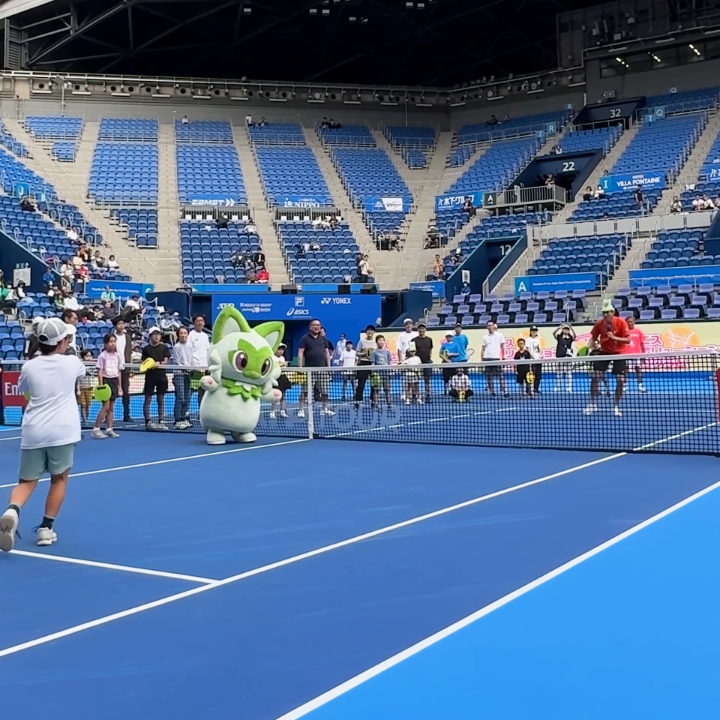 ニャ……🎾 松岡修造さんによる熱い指導、ニャオハも応援しています