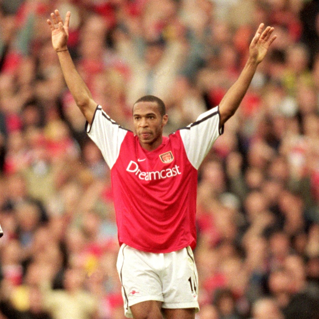 ⏪ On this day in 2000... A stroke of genius from Thierry Henry 👑 Read about the spectacular strike, 25 years on 👇