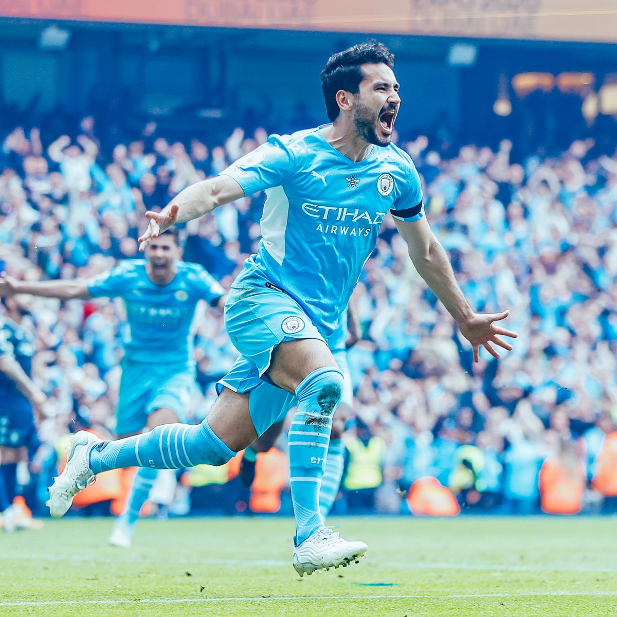 ⏰ 69’ Manchester City 0-2 Aston Villa ⏰ 81’ Manchester City 3-2 Aston Villa (2 gol İlkay) 📌 Manchester City, berabere bile kalsa Liverpool şampiyon oluyordu.
