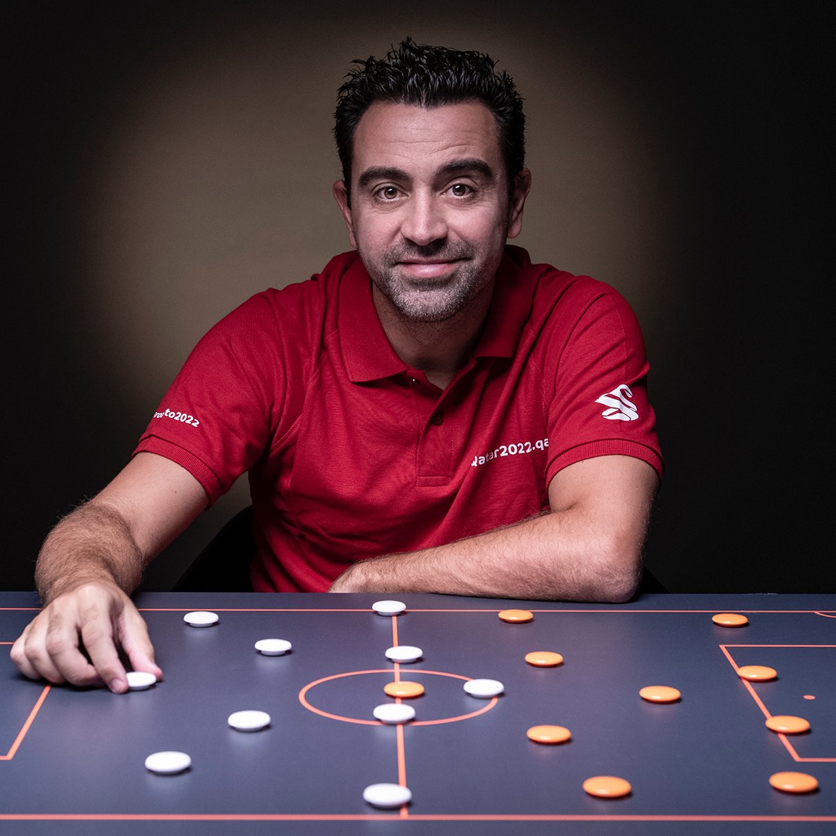 In his Masterclass, Xavi revealed the leading principle he looked to instil in his team during his first managerial job at Al Sadd: The ball is not a bomb, It must be enjoyed. 🧠🇪🇸