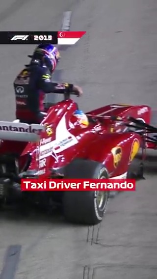 When drivers do jobs that aren't their actual jobs at the Singapore Grand Prix 😲👀 #F1 #SingaporeGP