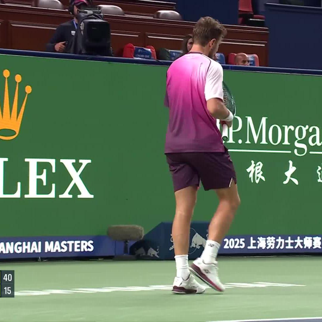 Rolling back the years 👀 Stan the man is here to play 😍 #RolexShanghaiMasters