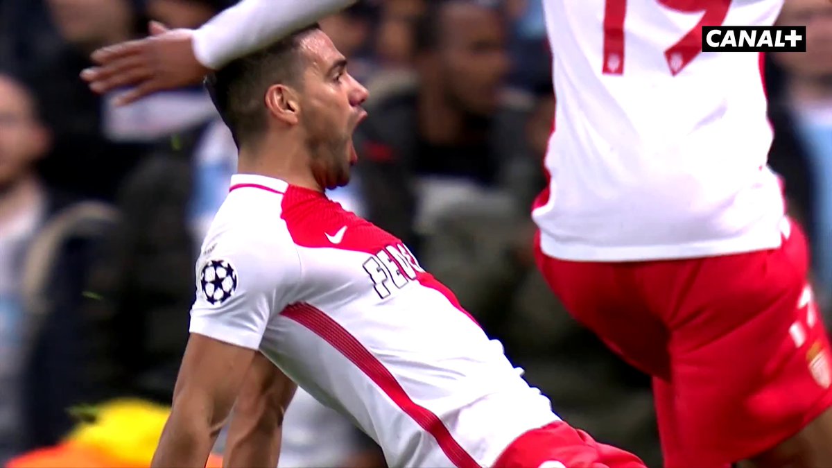 😍 Ce genre de but qu'on n'oublie pas : Falcao vs Manchester City 2017 Monaco accueille Manchester City ce soir à 21H00 sur C+FOOT 🖥️ #ASMMCI | #UCL