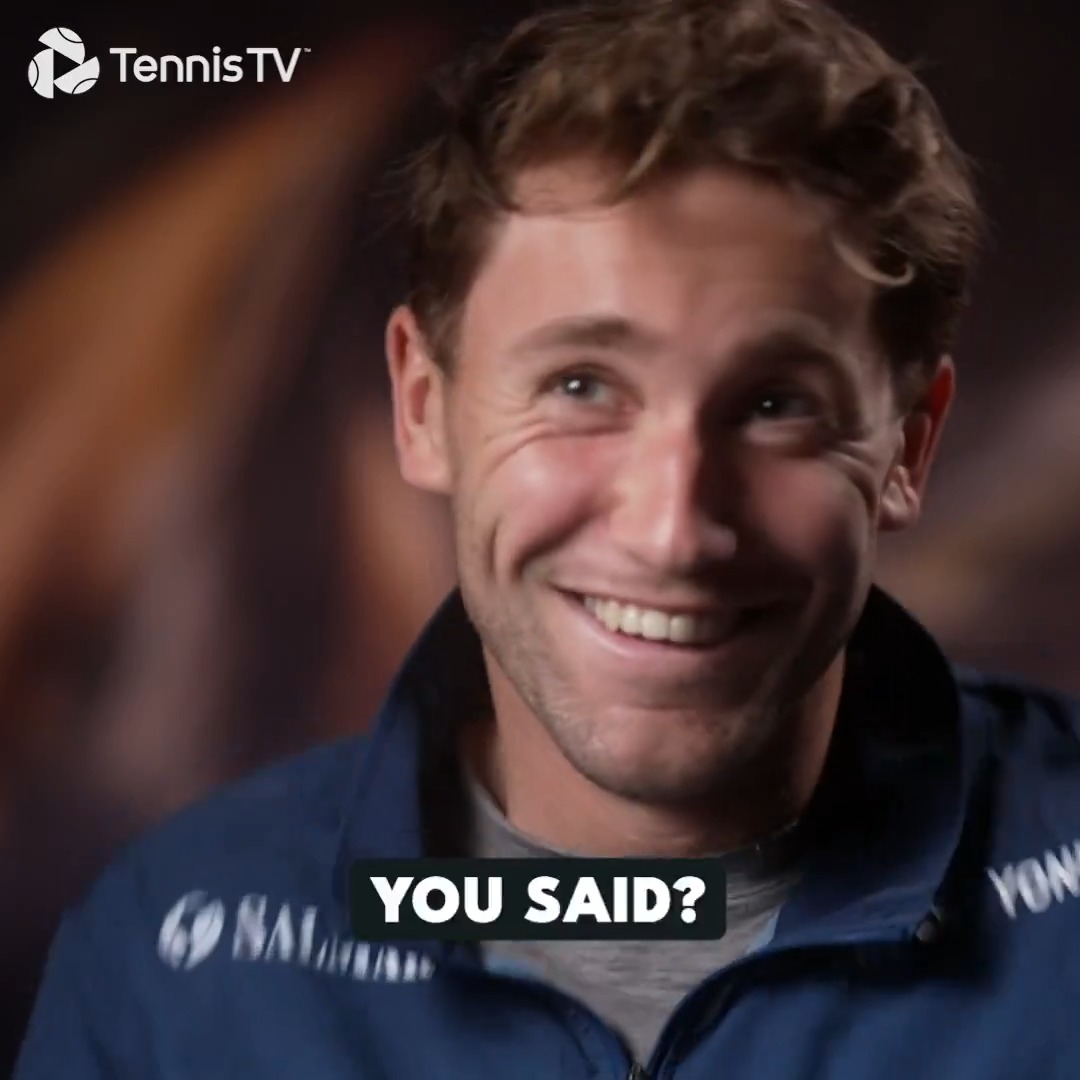 "This is gonna sound weird...a little blue monkey pet" 🤷‍♂️ 😂 Casper Ruud #RolexShanghaiMasters