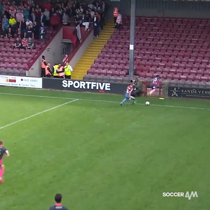 Throwback to ex Exeter City forward Jevani Brown with one of the funniest skills ever 😂 #ecfc