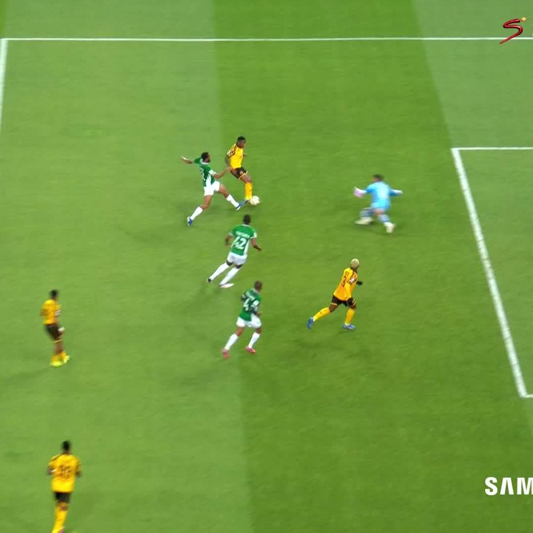 Khanyisa Mayo 😲 This moment denies Pule Mmodi and Chiefs ⚽❌ 📺 Stream #BetwayPrem on DStv: