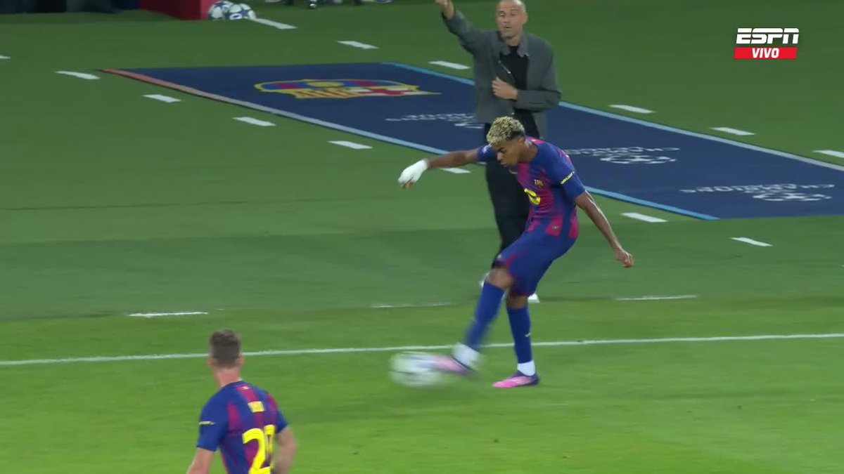 El pase que mete este pibe. 😮‍💨