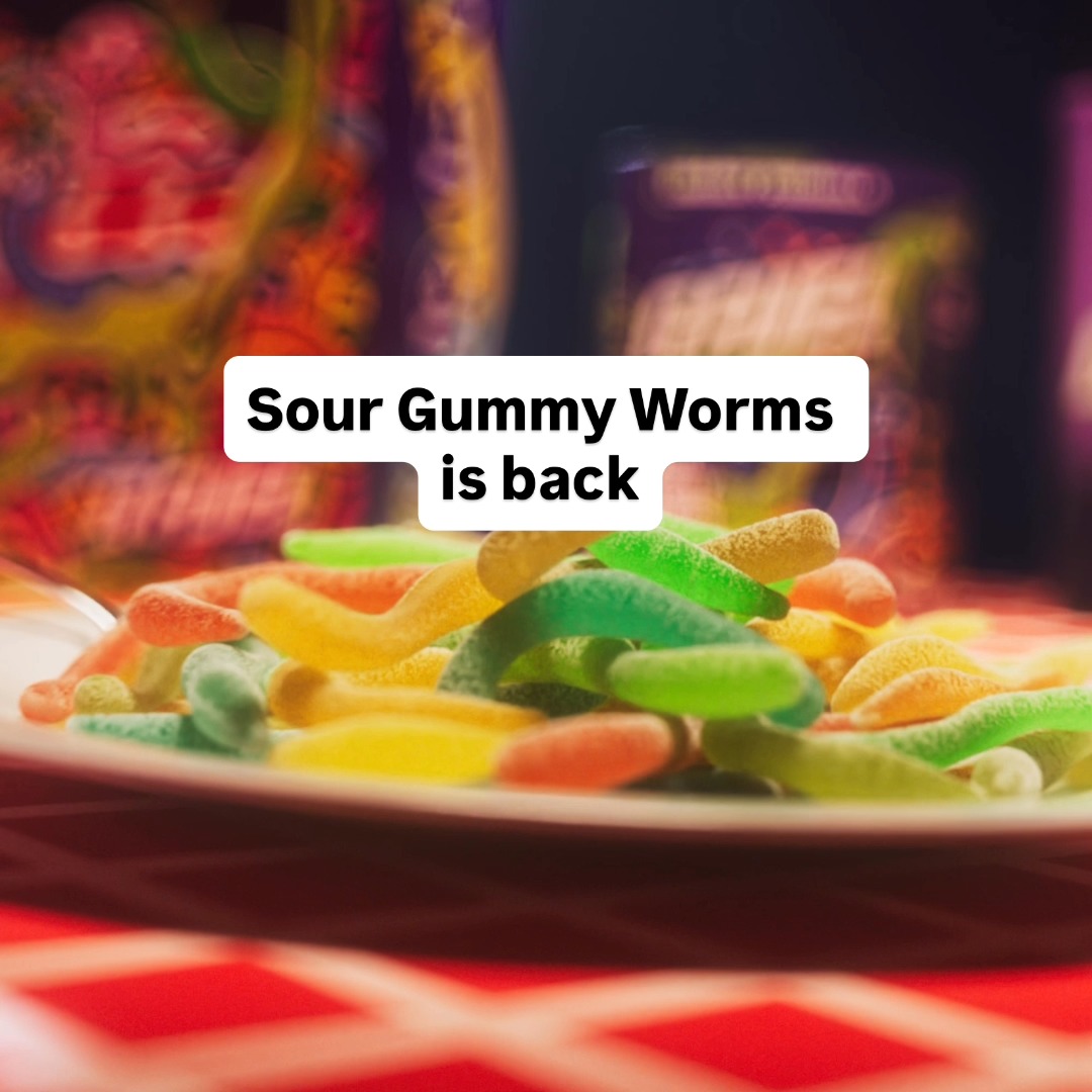 🪱 From beneath the soil… they rise. ⚡ Sour Gummy Worms has been reborn in the NEW 2.0 formula and with an all-new Collector's Box. 👻 Snatch them NOW: