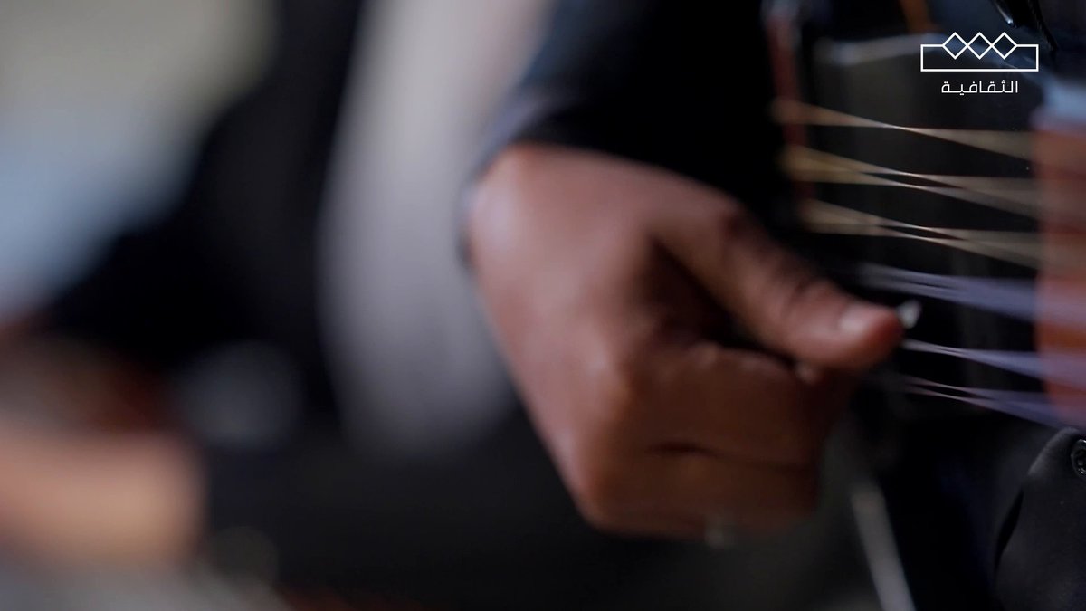 الموسوعة الصوتية الأضخم للشعر العربي! اليوم، تبدأ القناة الثقافية بالنشر في "المكتبة الصوتية" على اليوتيوب، آلاف القصائد بشكل موسوعي، من عصور ما قبل الإسلام حتى يومنا هذا، بأعذب وأشهر الأصوات. التراث يعود ليُسمع من جديد في مكتبة واحدة تصل إلى كل بيت "المكتبة الصوتية" الآن على يوتيوب