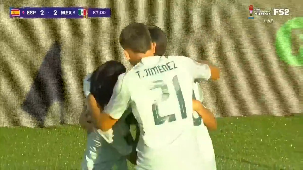 GILBERTO MORA AGAIN 😱 MEXICO LEVELS IT LATE AGAINST SPAIN 🇲🇽