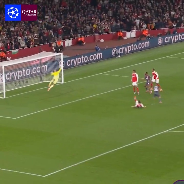 That David Raya save 🤯 Some amazing stops in Wednesday's #UCL matches 👏 Qatar Airways | #LetsFly