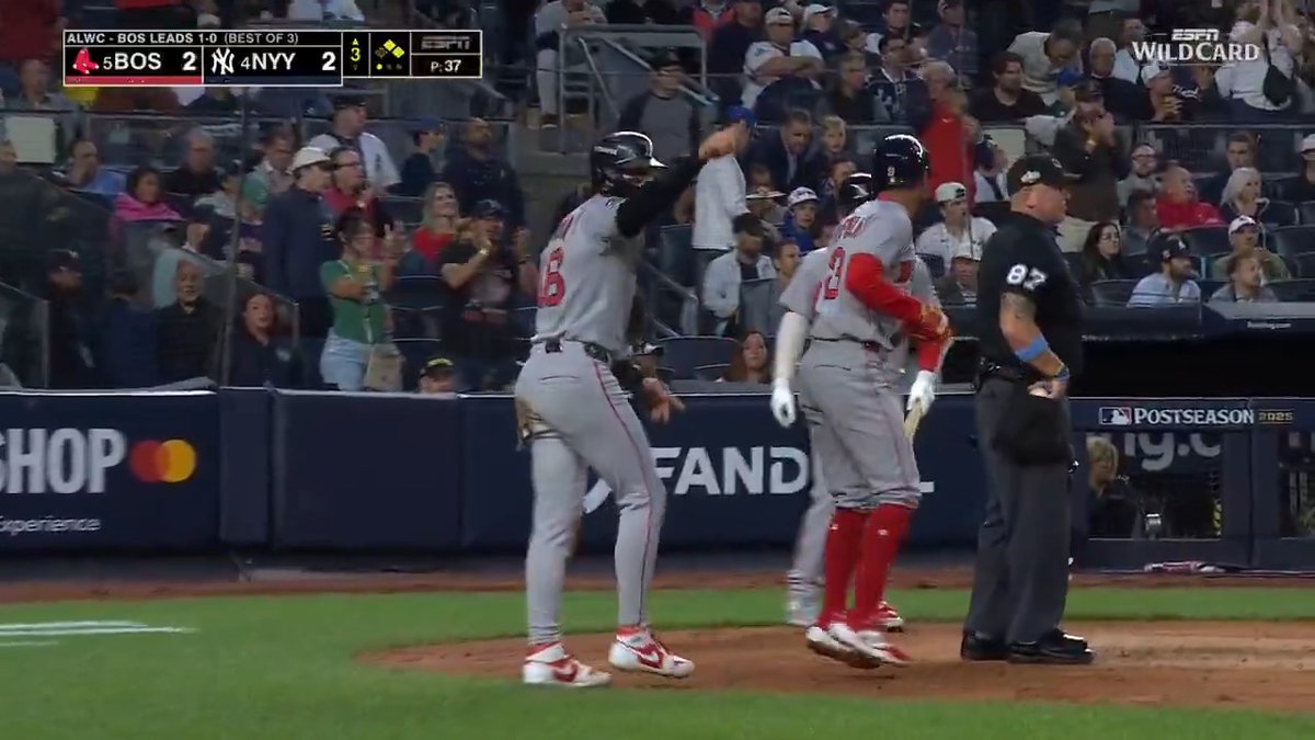 Turn the page ๐ Trevor Story ties it in Game 2! #Postseason