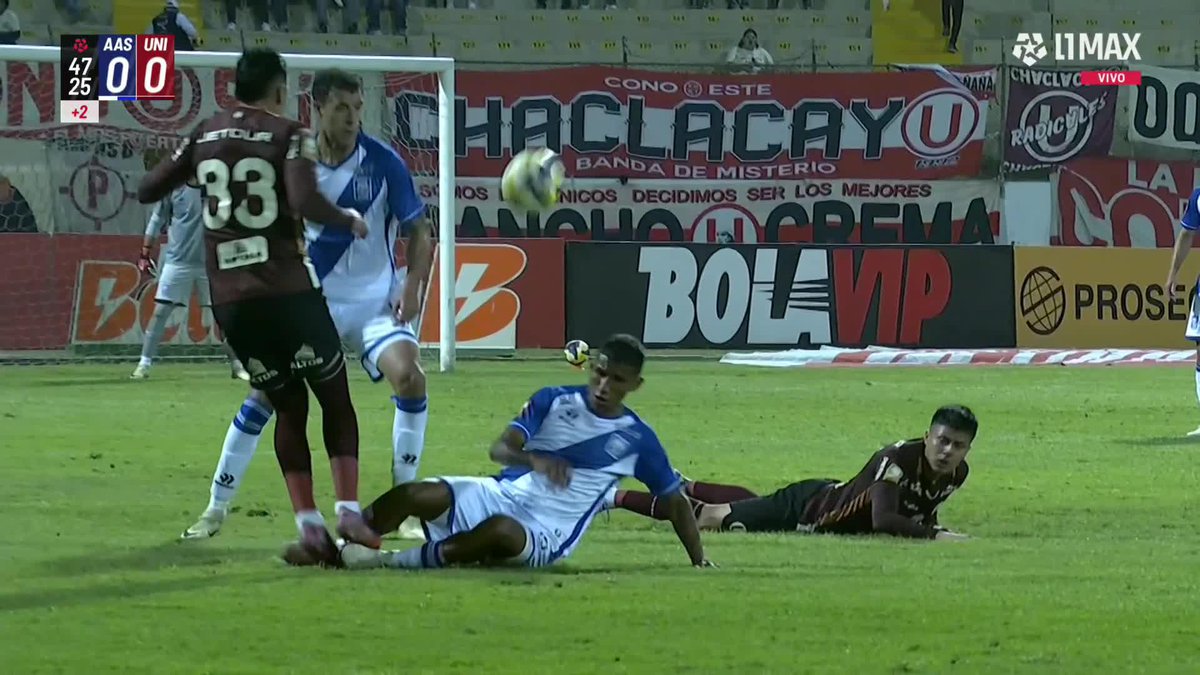 👀 ¿INGA MERECÍA SER AMONESTADO? #AlianzaAtlético 0-0 #Universitario 📺 Conoce cómo ver L1MAX en vivo 👉 #L1MAX #Liga1 #TorneoClausura2025
