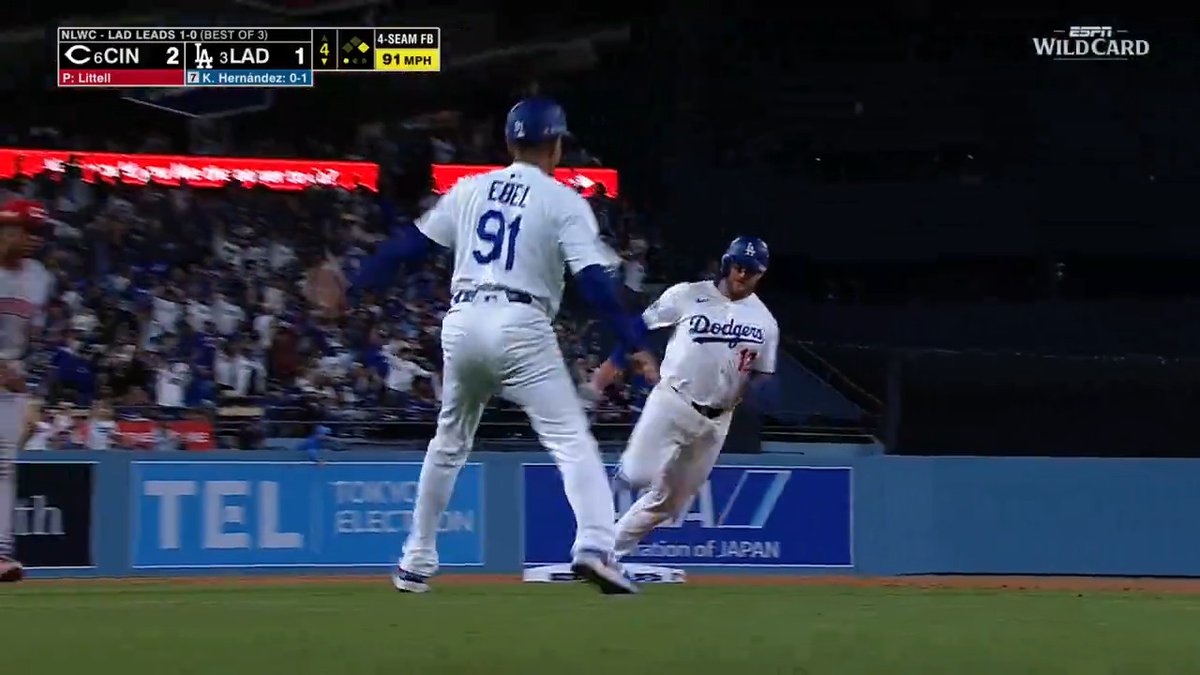 Kiké Hernández ties things up at Dodger Stadium #Postseason