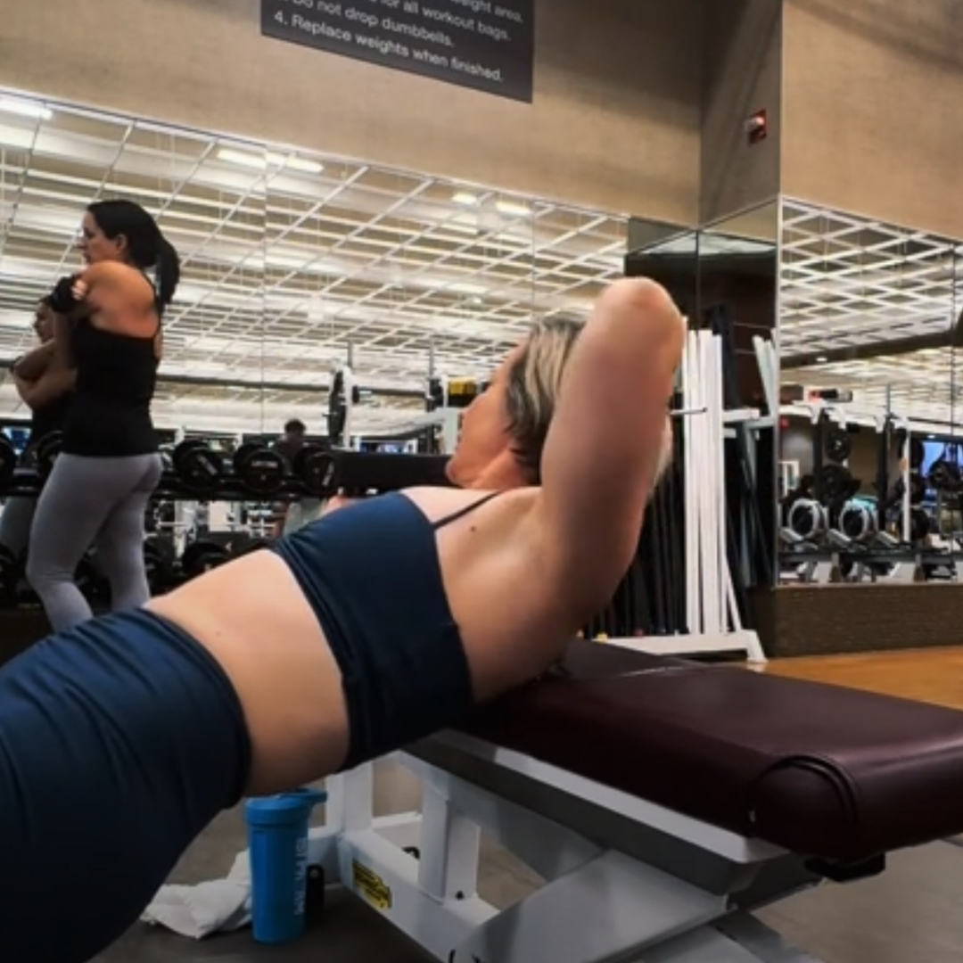 📽️"Me estás fastidiando": 'influencer' grita a una mujer en el gimnasio