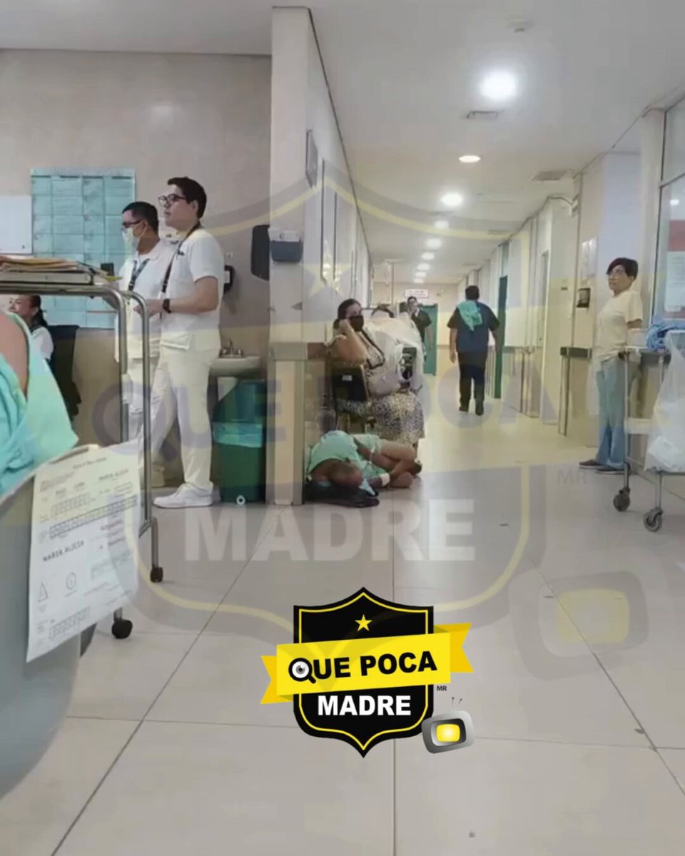 😔‼️PACIENTE ESPERA DÍAS POR ATENCIÓN MÉDICA EN SILLA DE RUEDAS‼️🏥👩‍🦽⌚ 📌 Entre dolor y cansancio, una paciente asegura que lleva varios días esperando atención médica en silla de ruedas. Señala que mientras las autoridades destacan avances en el hospital, en la práctica las personas siguen sin recibir la atención que necesitan. en el #IMSS de #Hermosillo, #Sonora. IMSS  IMSS Bienestar Gobierno de Hermosillo Gobierno del Estado de Sonora