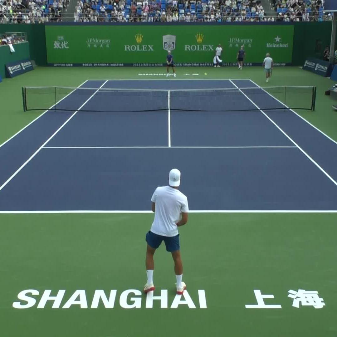 Hey Nole! Watch 24-time Grand Slam champion Novak Djokovic practice live in Shanghai with Rune: