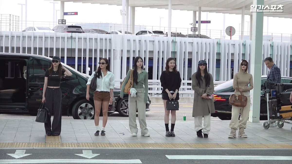 TWICE heading to Bulacan, Philippines today for 'THIS IS FOR' concert at Philippine Arena. Jeongyeon will not participate in the concert, Dahyun and Tzuyu are missing.