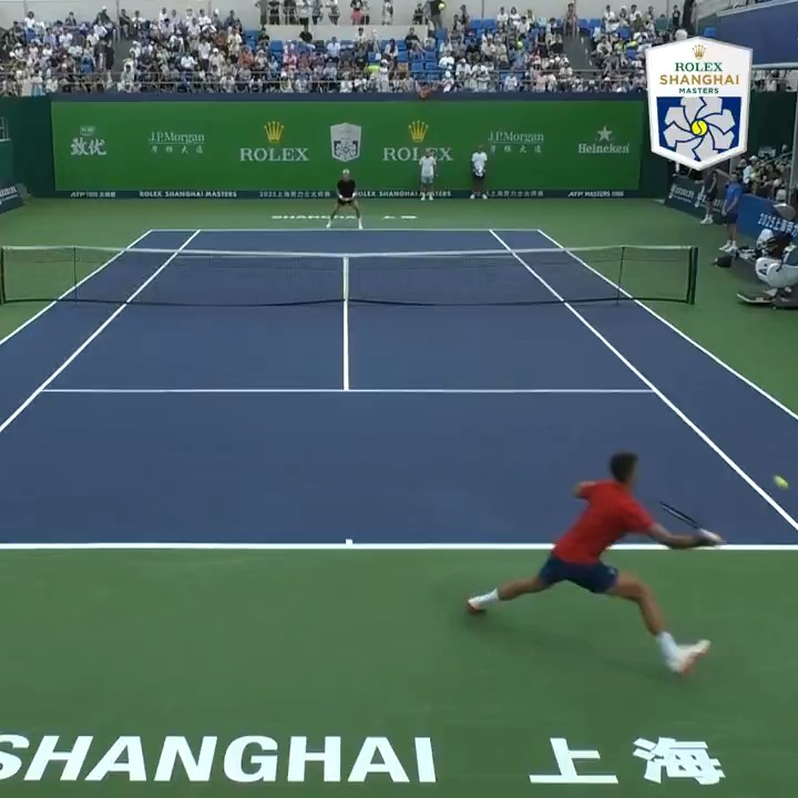 Novak Djokovic won this INSANE point in practice. 🤯 He’s ready.